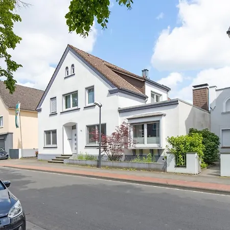 At Weinmeister - Grosszuegigkeit & Ruhe *